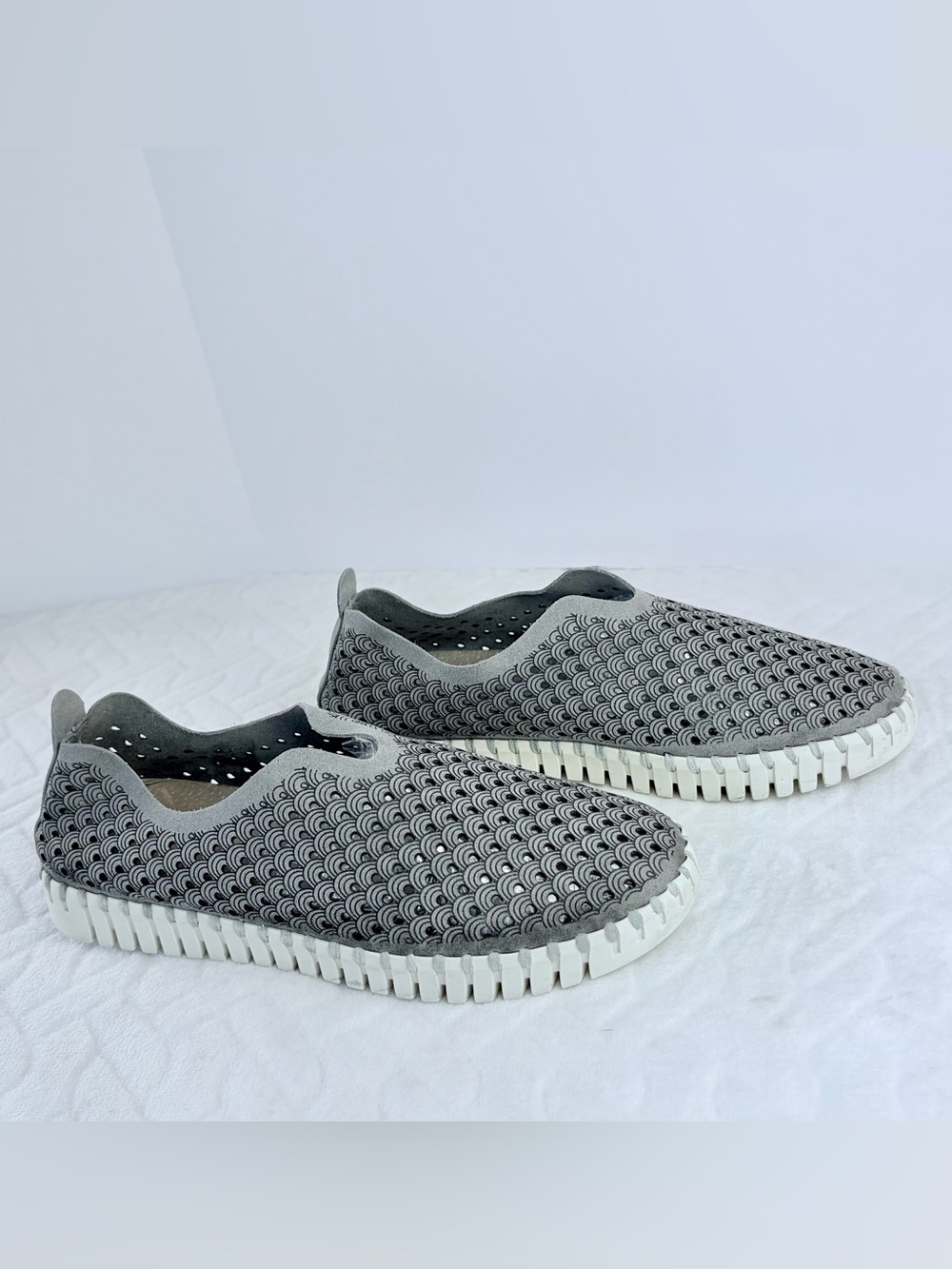 Ilse Jacobsen Scalloped Slip on Shoes Size 9.5 Tulip Flats Comfy Boho Travel